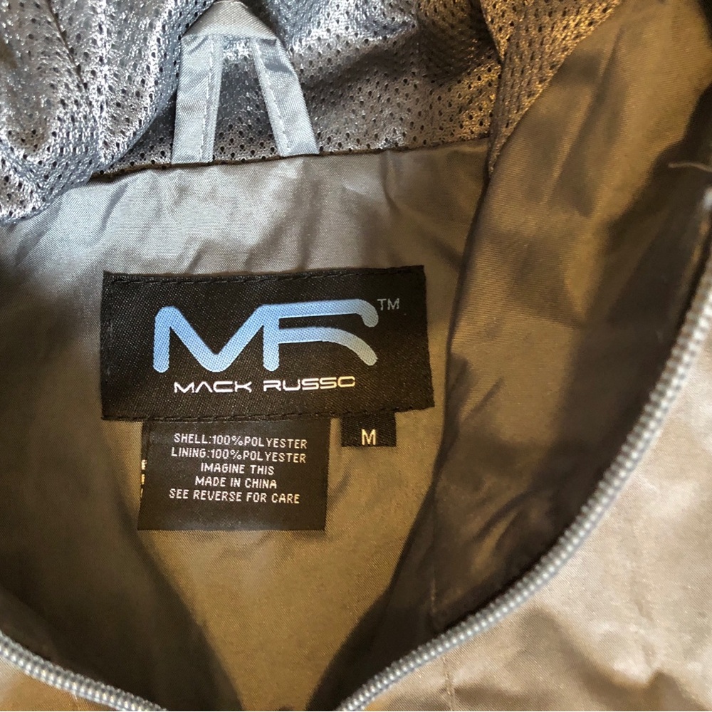 🧥 MACK RUSSO Rain Jacket 🧥 - Picture 3 of 4